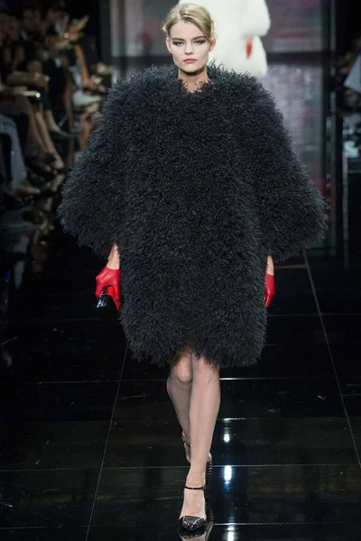 Look 44
